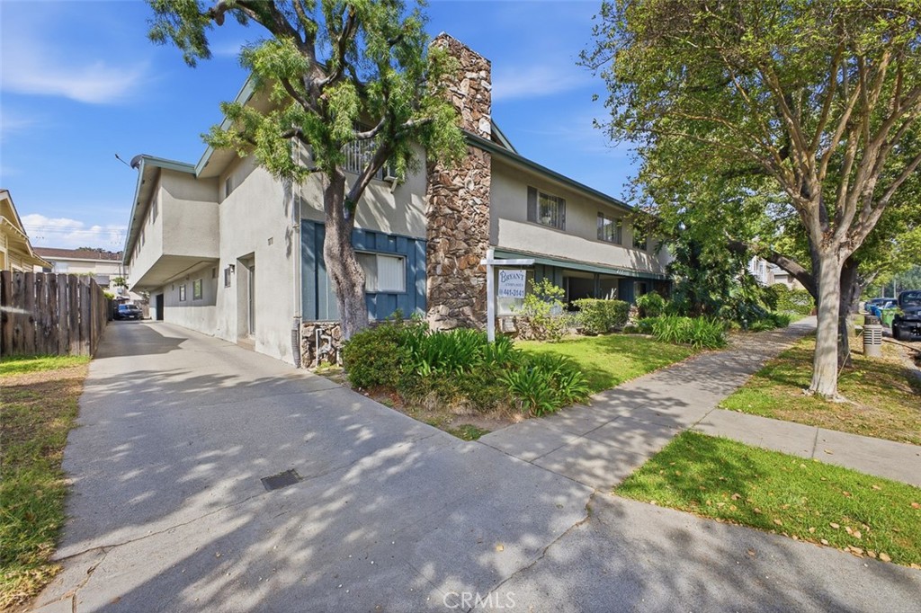411 N Chapel