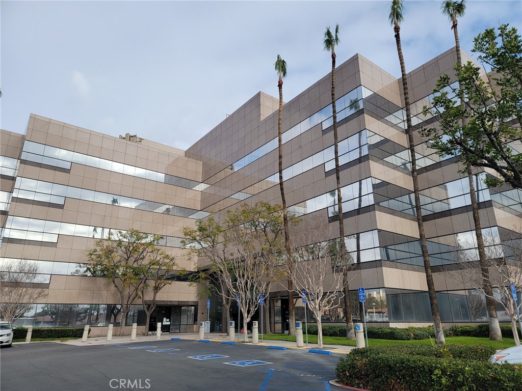 430 N Vineyard Avenue 125