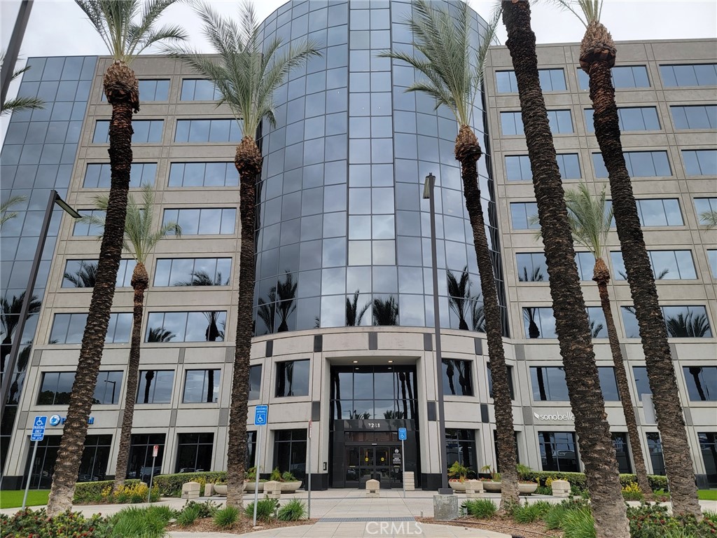 3281 E Guasti Road 750