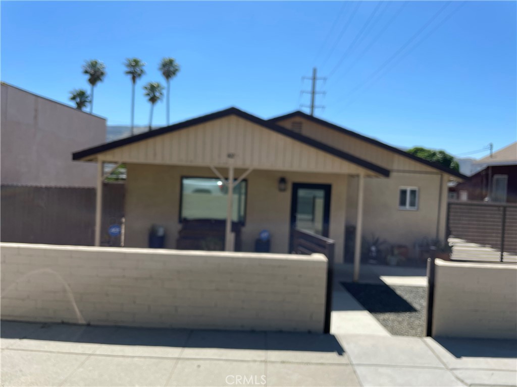 402 E Ramsey