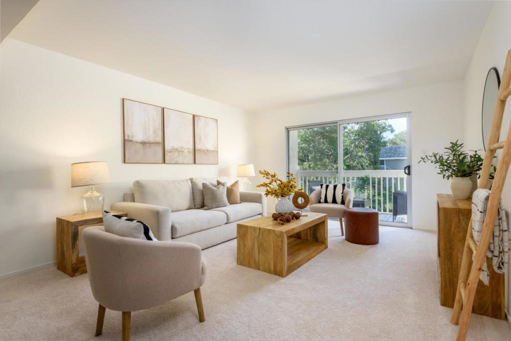 675 Sharon Park Drive 311