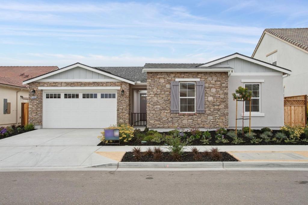 3090 Arroyo Drive