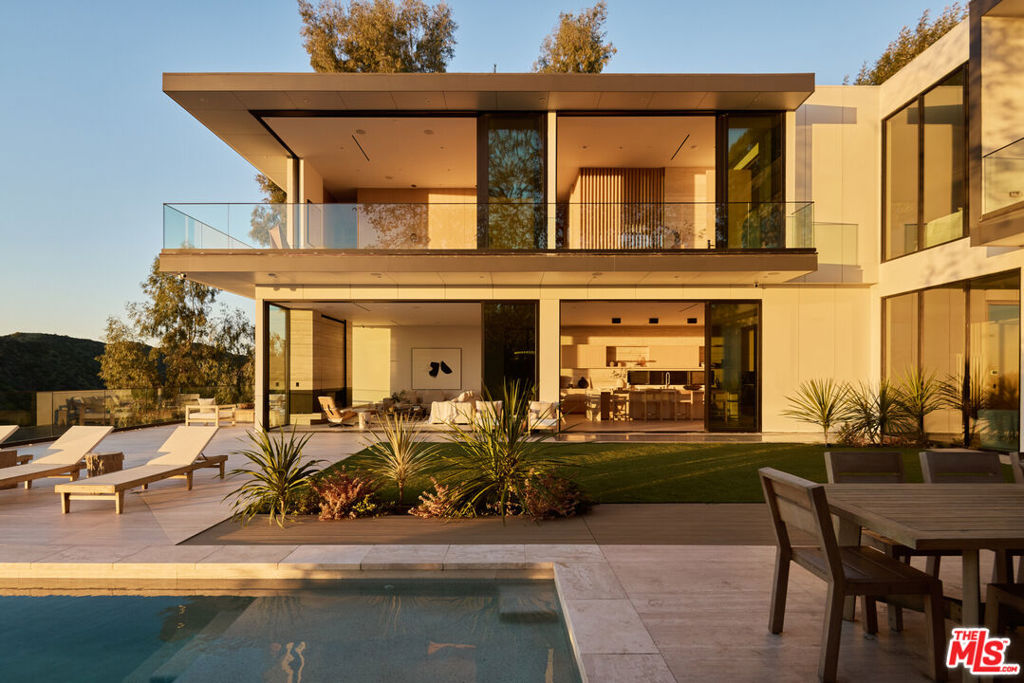 1149 Linda Flora Drive