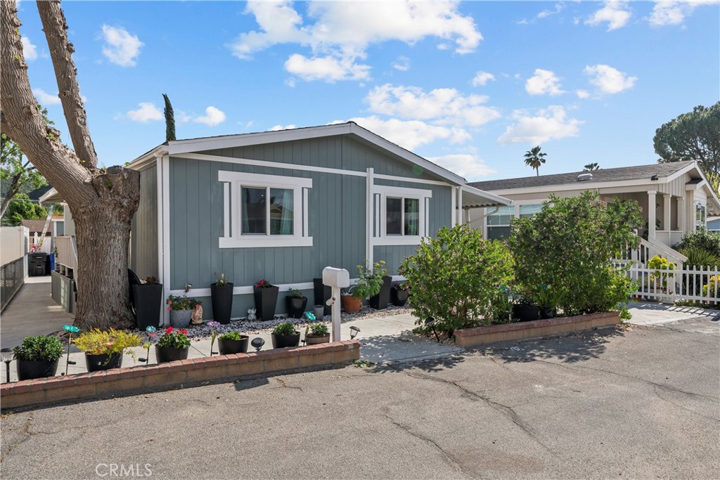 29021 Bouquet Canyon Road 207