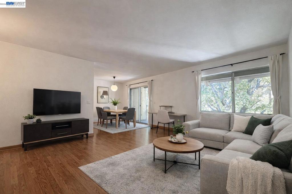 247 N Capitol Ave 271
