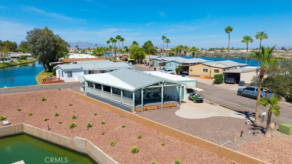 551 Beach