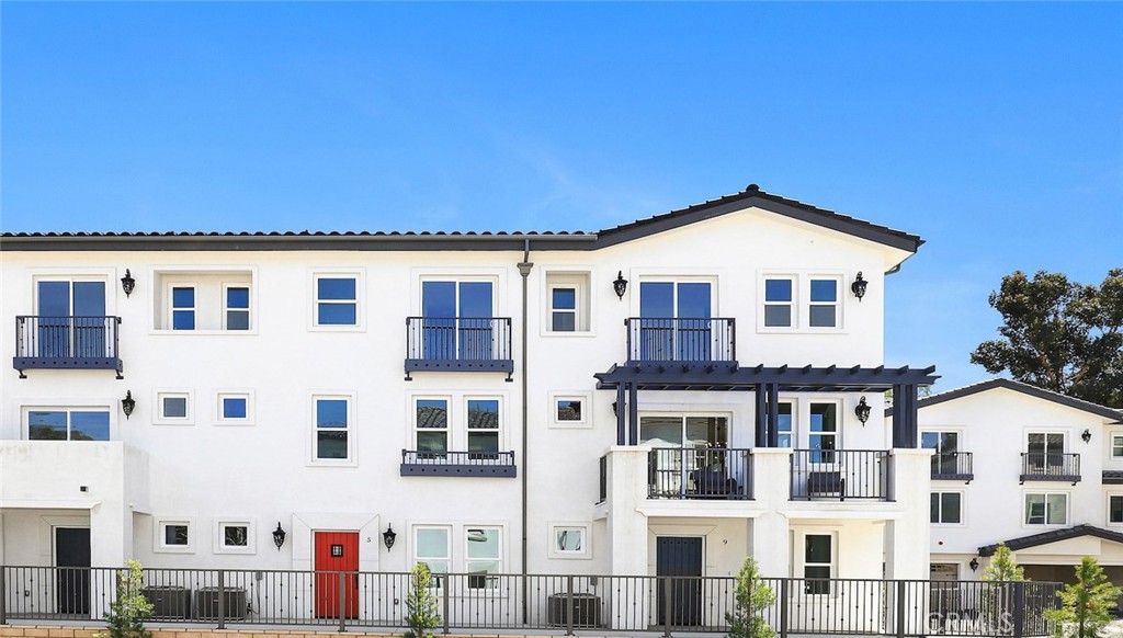 15 Brookline Way