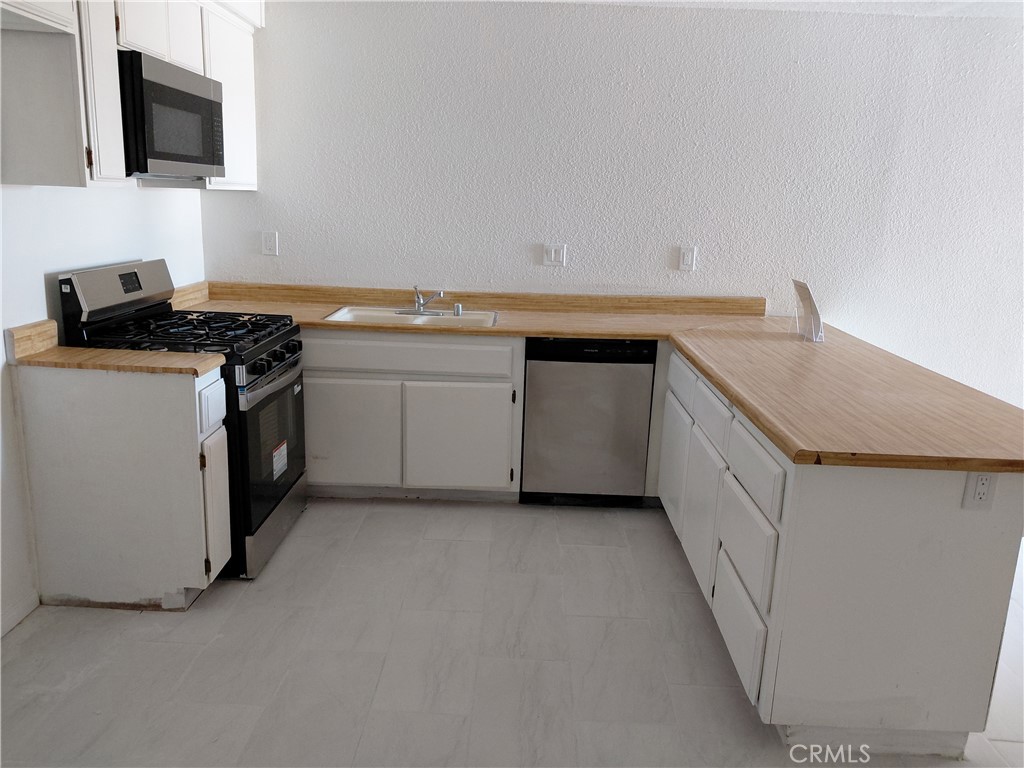 27160 Vista 37
