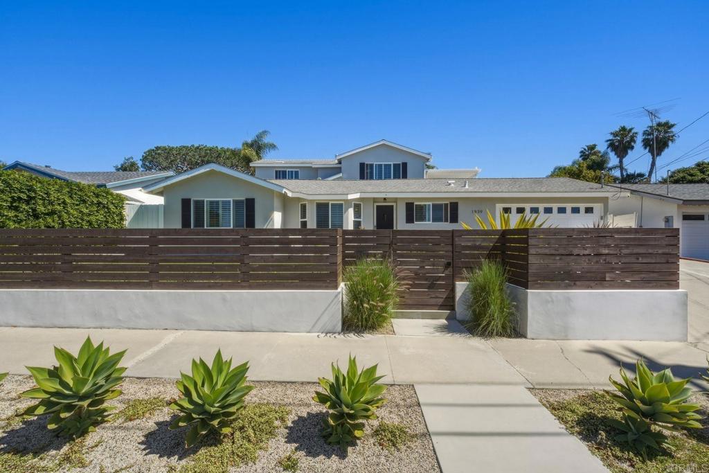 1839 Freda Lane