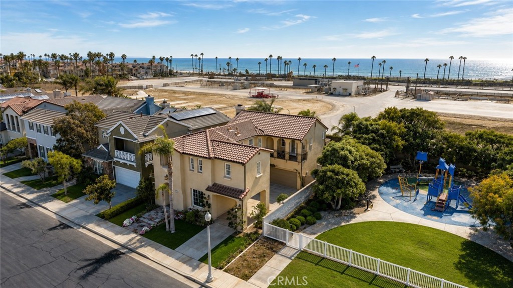 6572 Beachview Drive