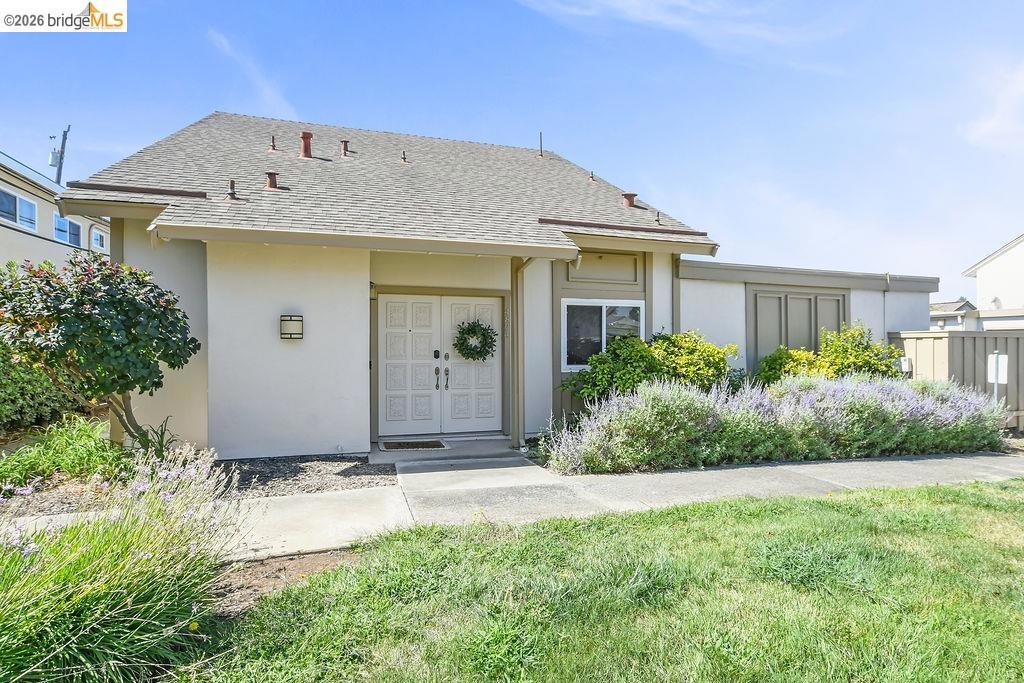 4874 Wolf Way