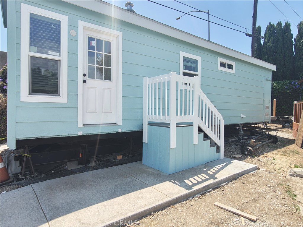 1930 Stewart Street 33