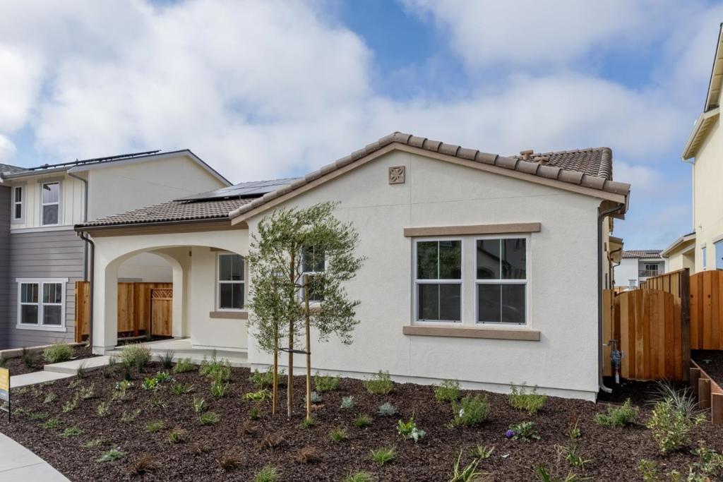 627 Santa Lucia Way