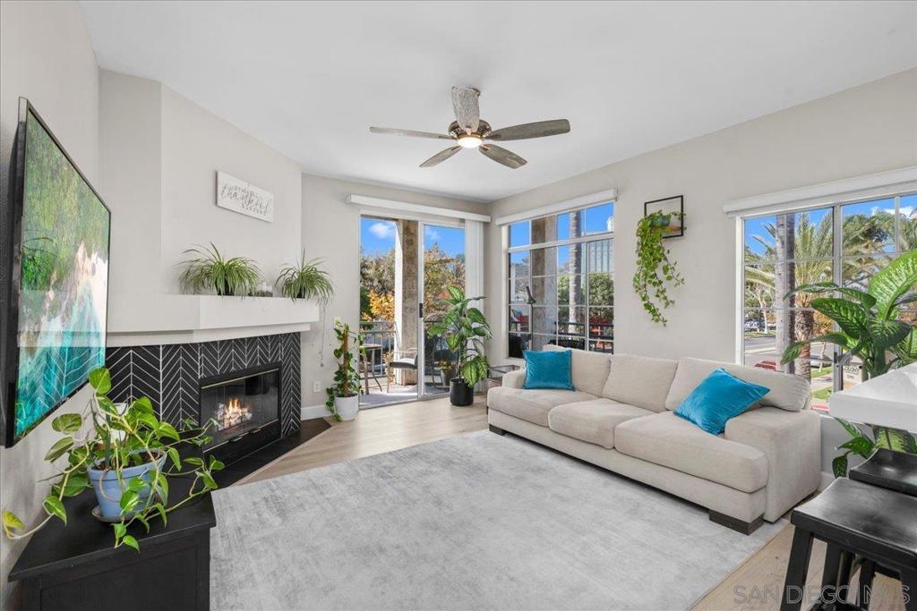2150 Camino de la Reina 4204