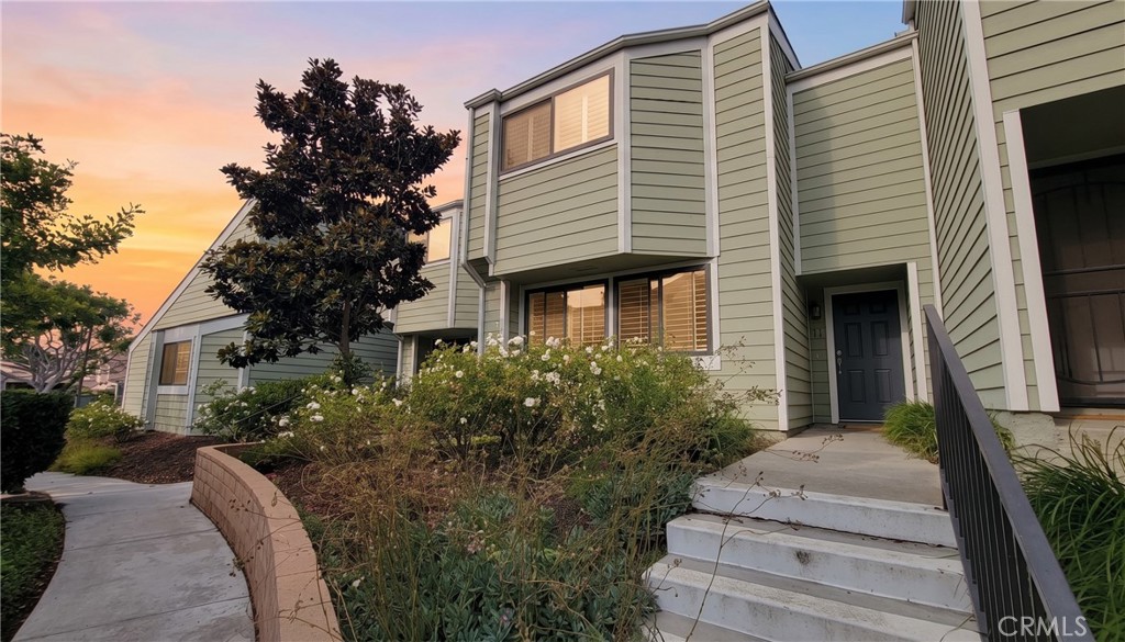 11 Northwind Court