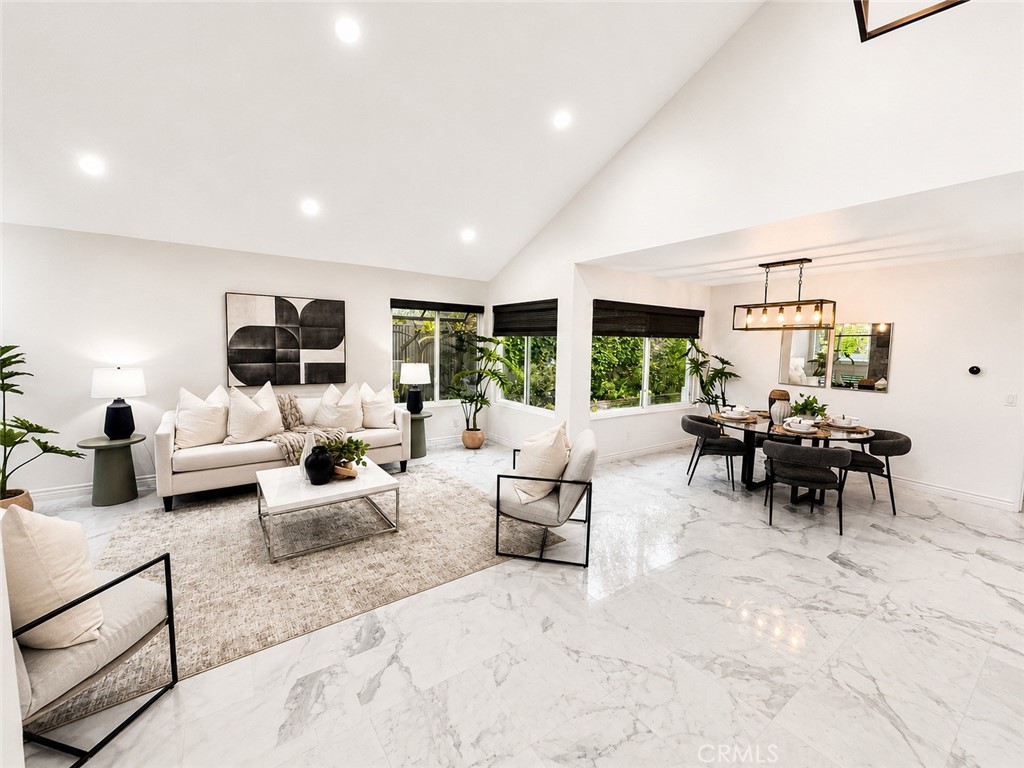 42 Almond Tree Ln