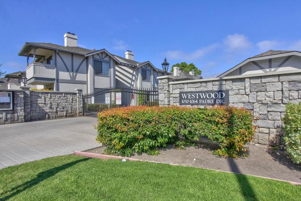 1052 Padre Drive 3