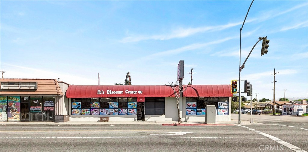 208 W Highland