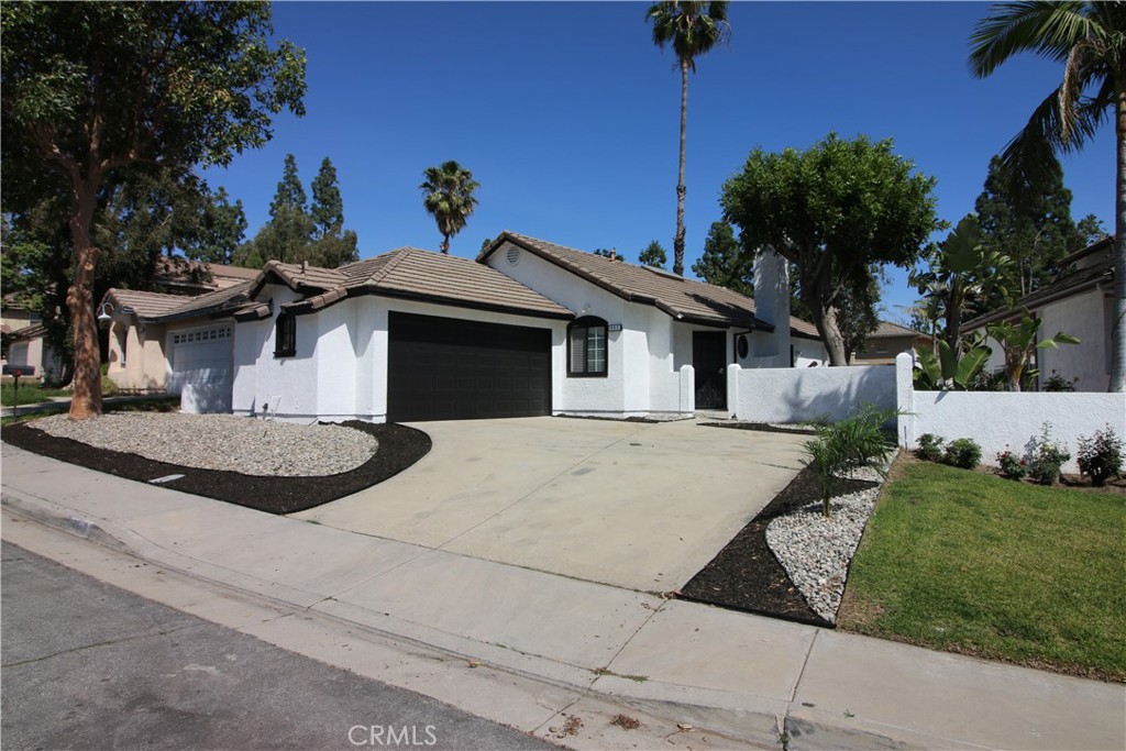 7609 Belpine