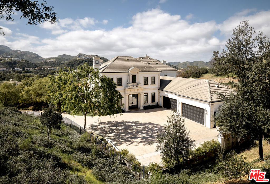 2674 Stafford Road
