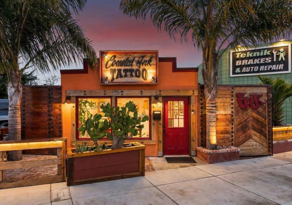 1637 Del Monte Boulevard B