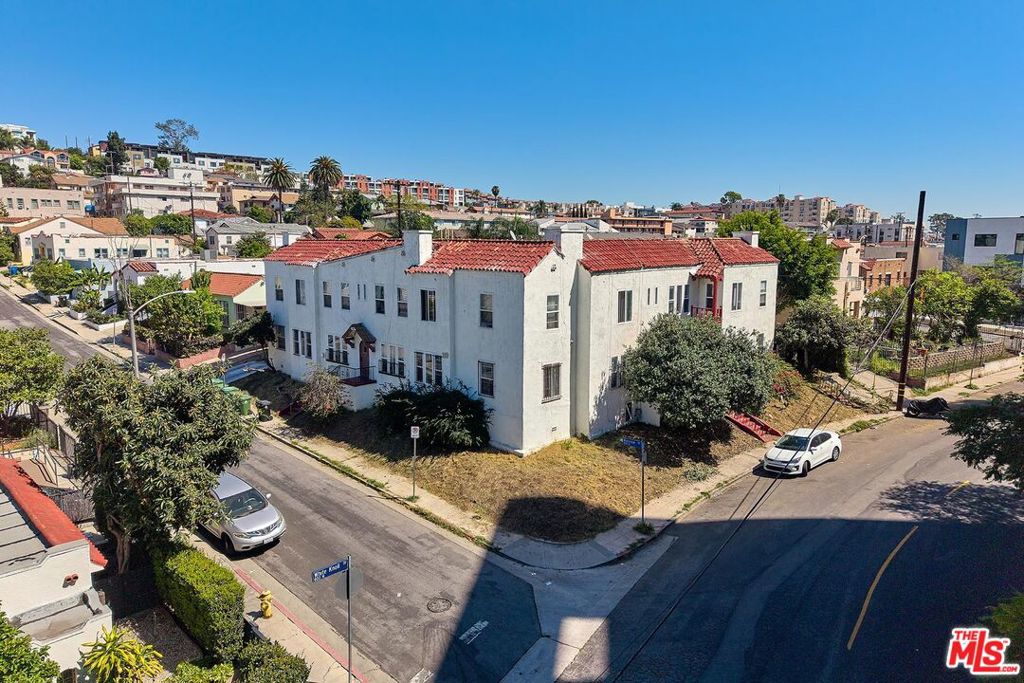 837 White Knoll Drive