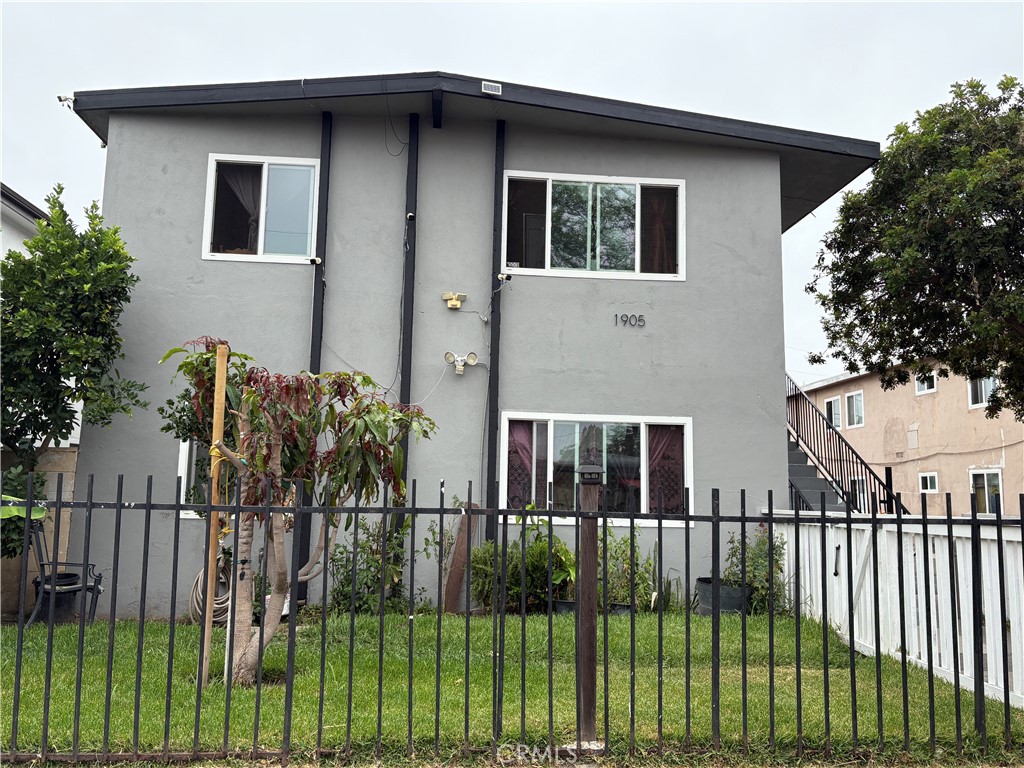 1905 W Myrtle Street 3