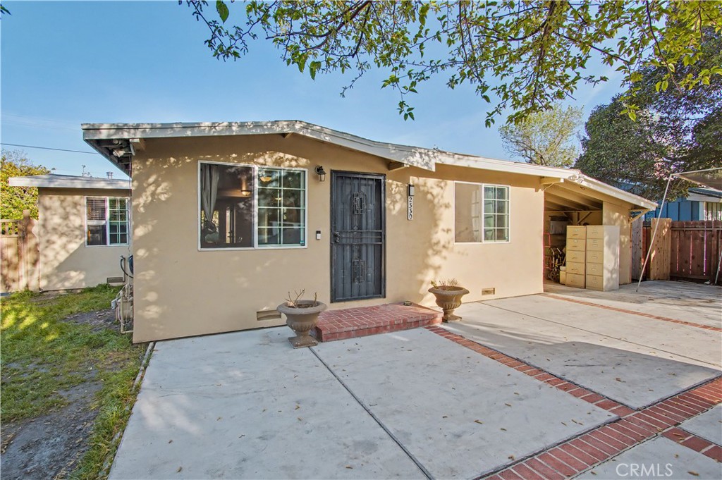 2330 Meadowbrook