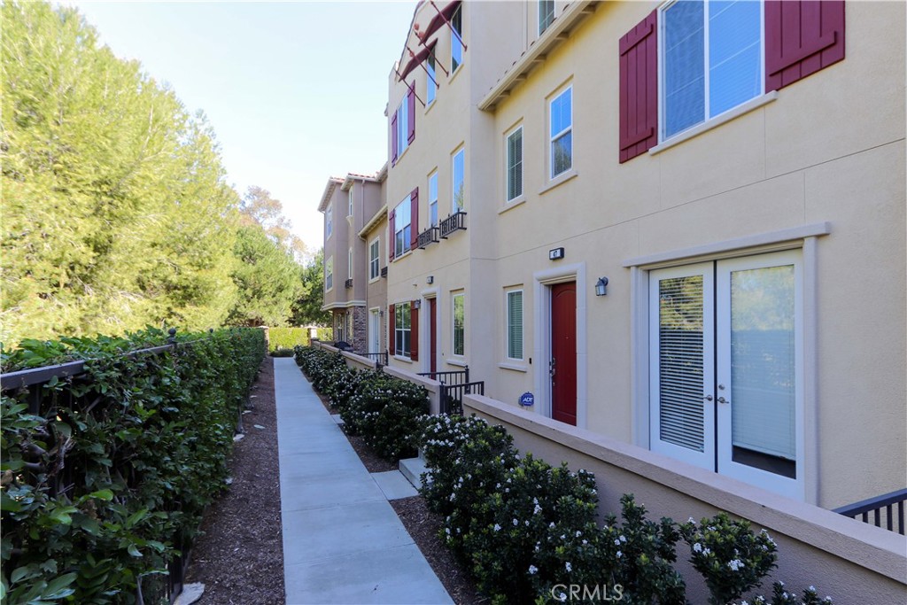 47 Aliso Ridge Loop