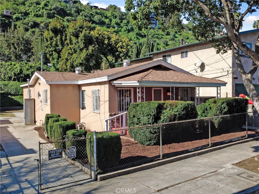 240 N Avenue 49
