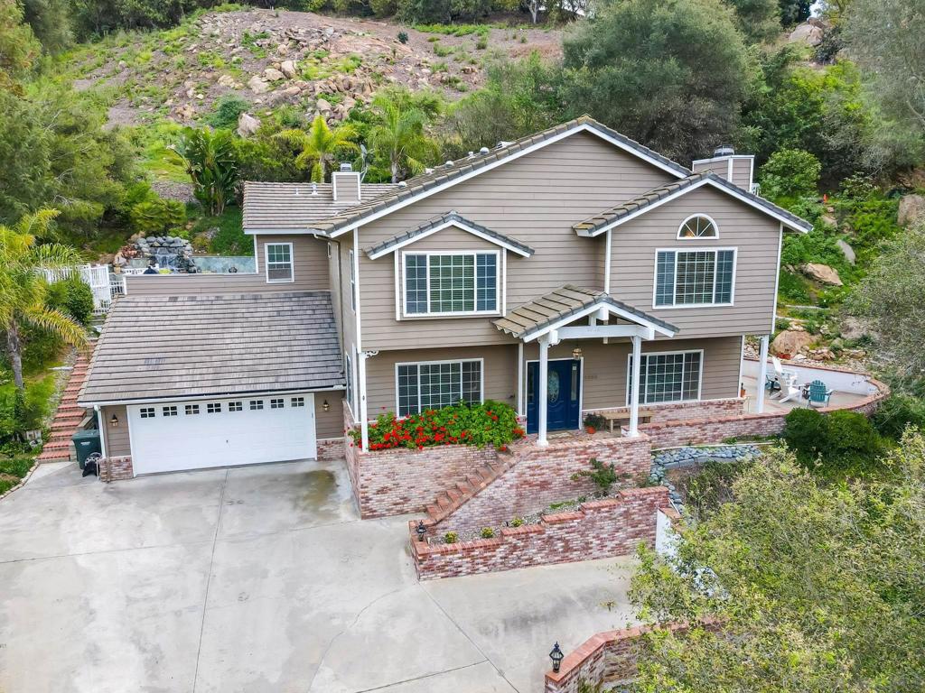 2656 Secret Lake Ln