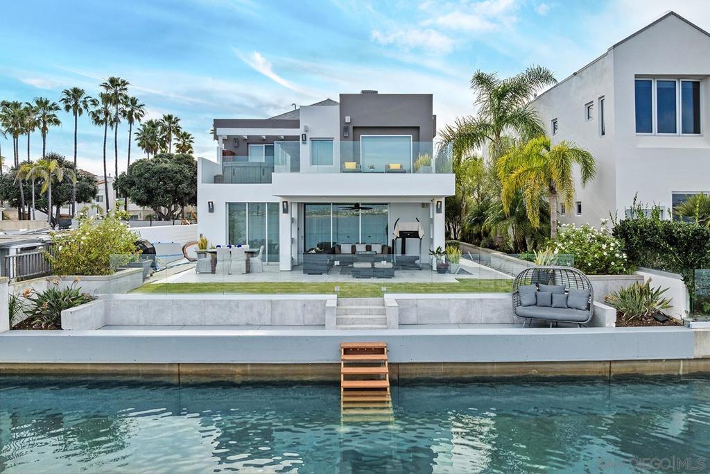 5 Spinnaker Way