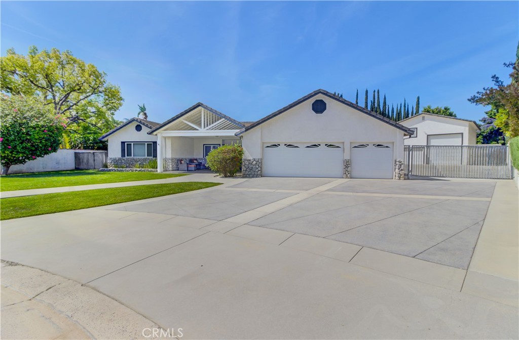 5821 Blueberry Street