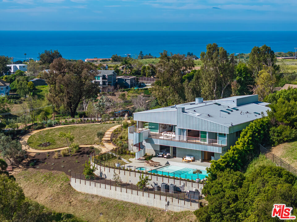 5932 Busch Drive