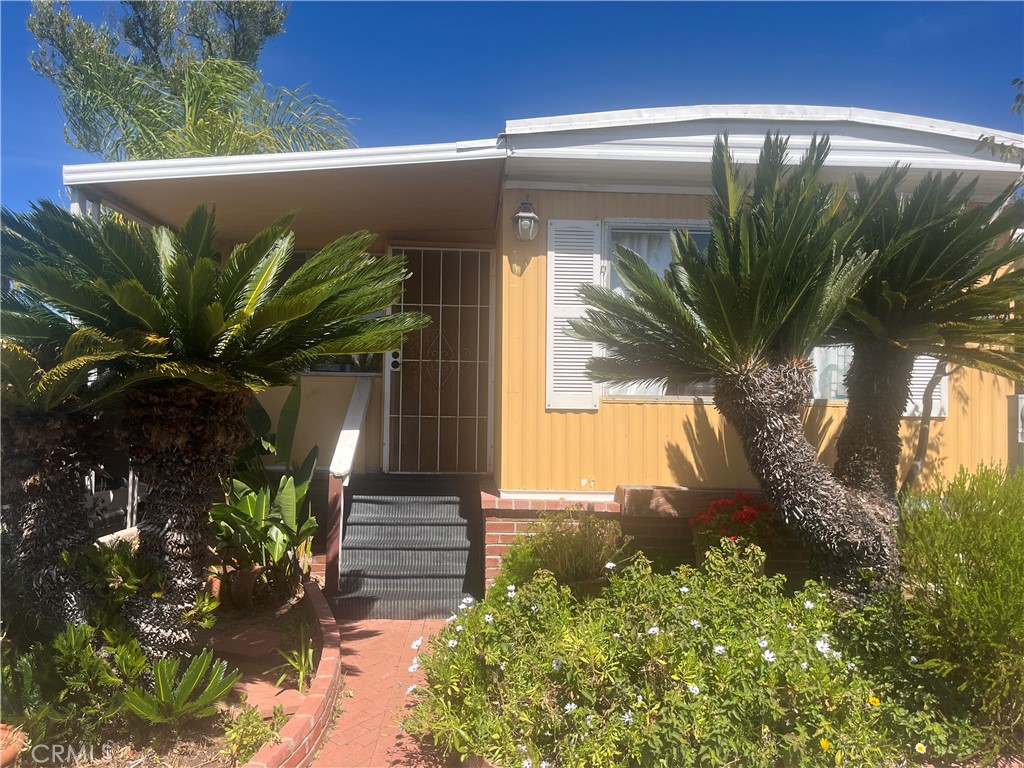 1120 E Mission Road 20