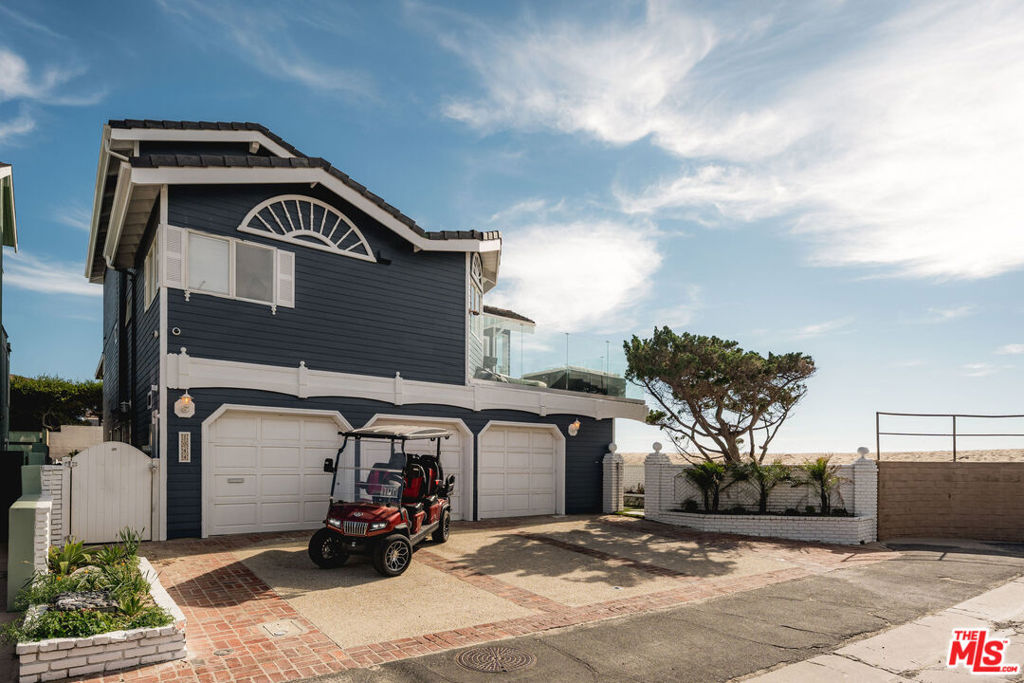 1044 Waterbury Lane
