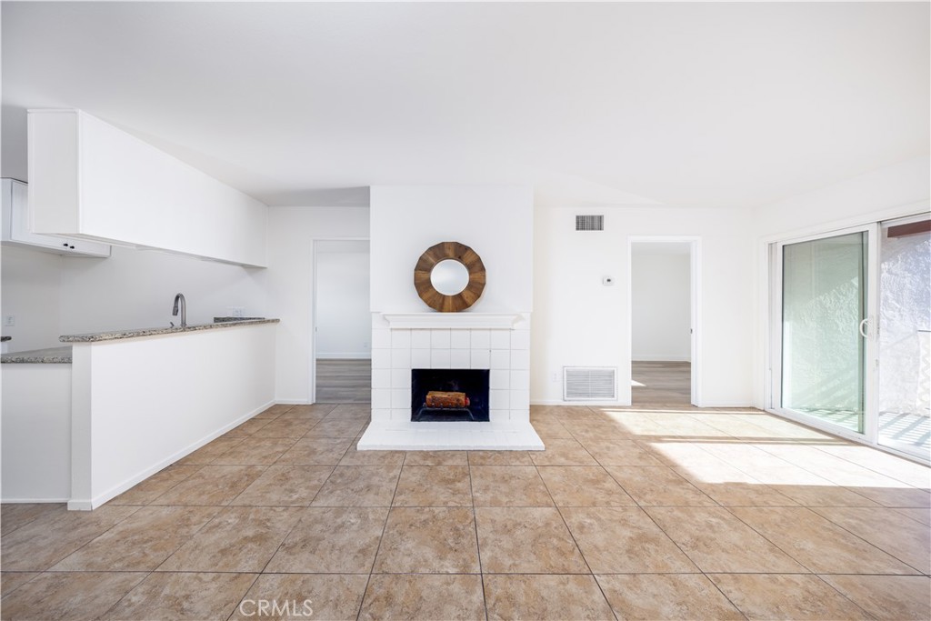 23611 Golden Springs I12