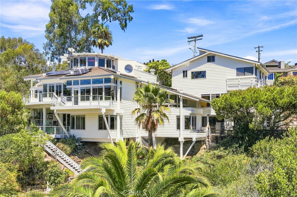 237 W Avenida Alessandro
