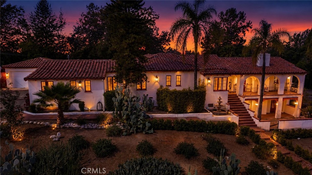 1804 Valle Vista