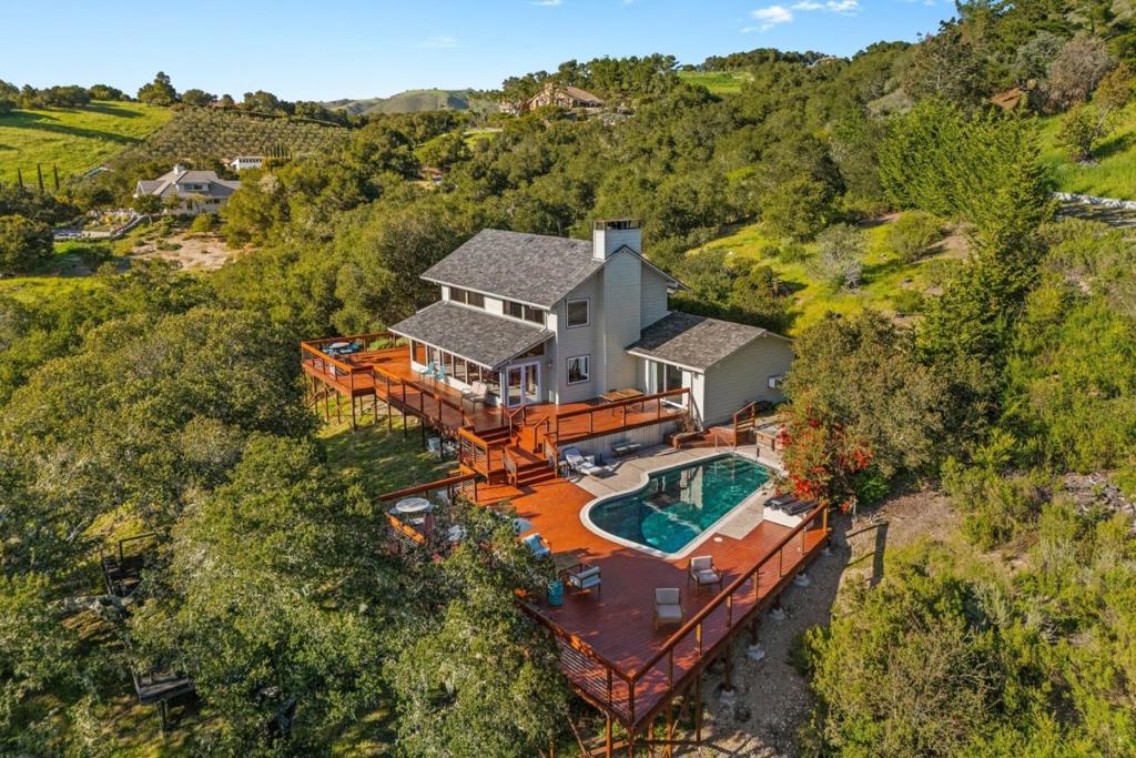 31485 Via Las Rosas