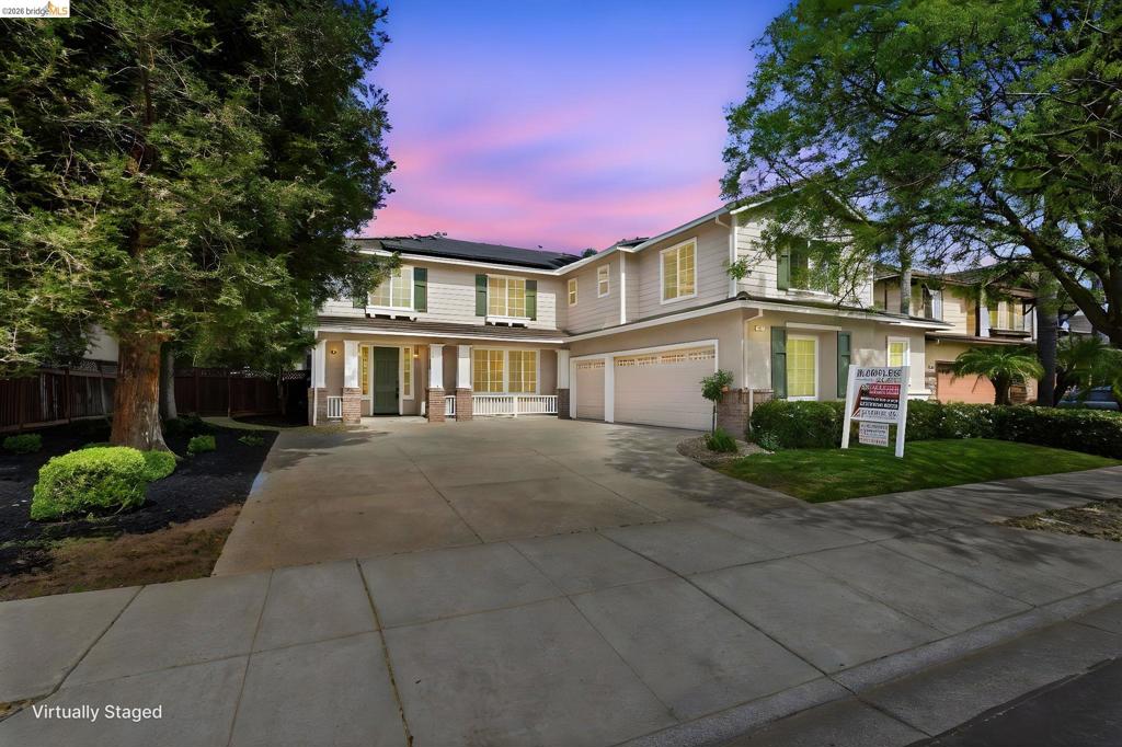 1453 EMPRESS LANE