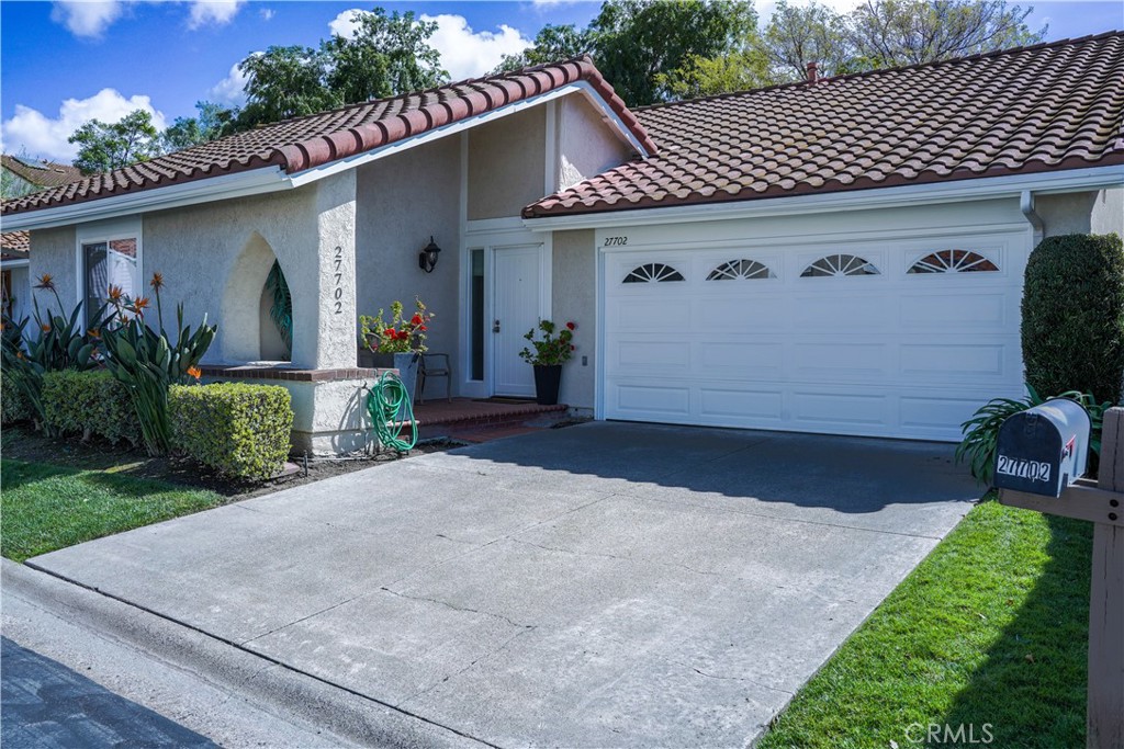 27702 Calle Valdes
