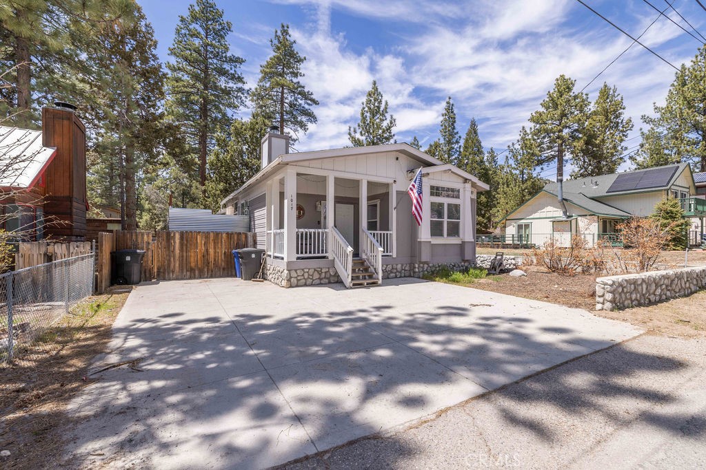 1017 Nana Avenue