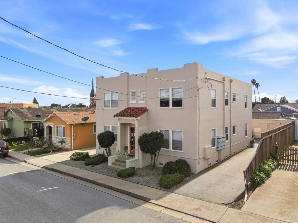 15 Eastern Drive
