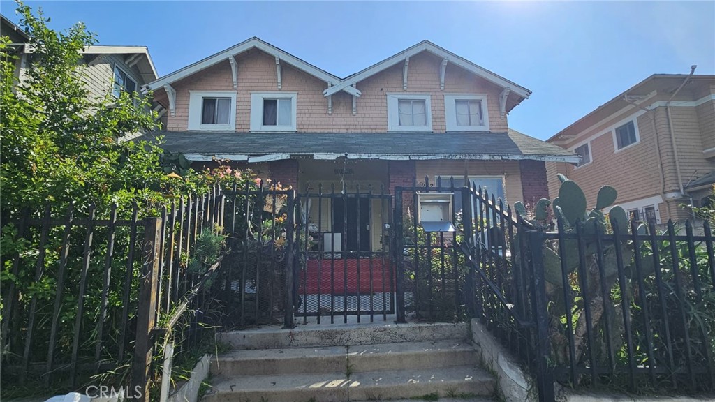 1242 S Bonnie Brae