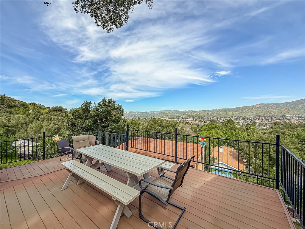 1059 Alta Vista