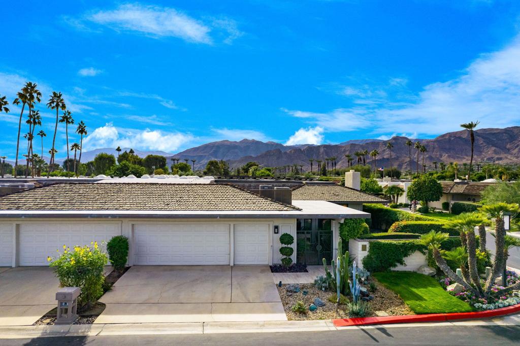 1 Briarcliff Court