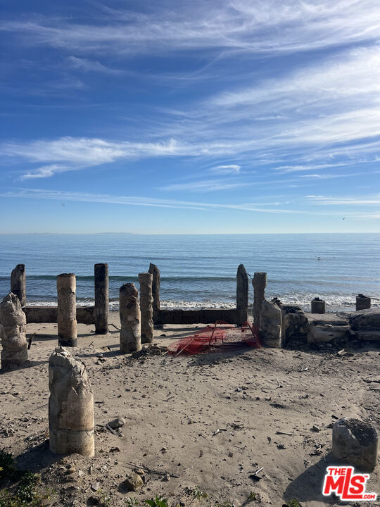 19108 Pacific Coast Highway