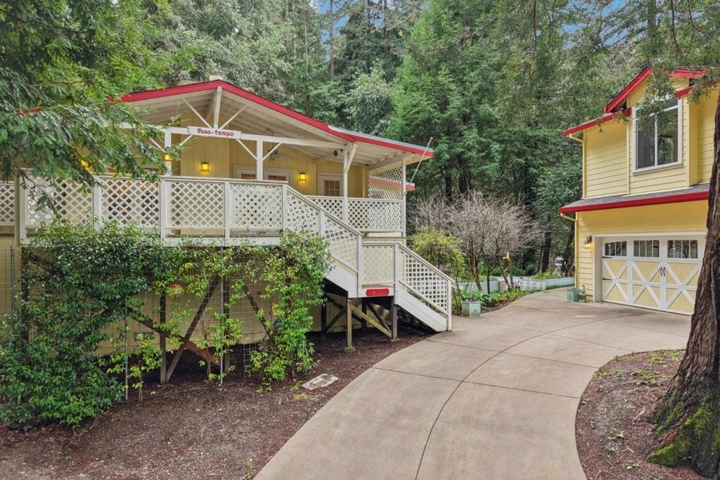 14262 Laurel Place