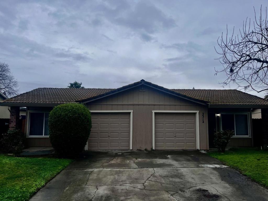 3312 Jayanne Way